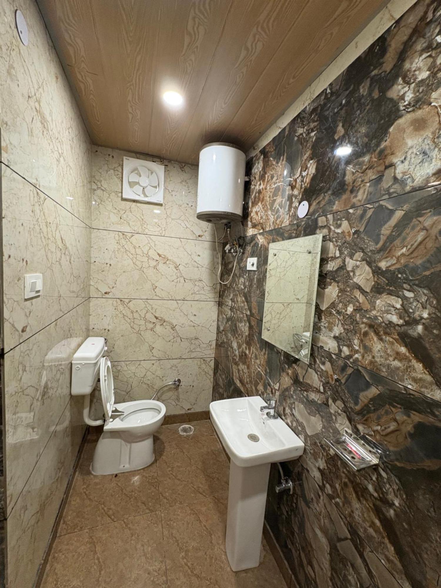 Dream Land Hotel Dżammu Zewnętrze zdjęcie