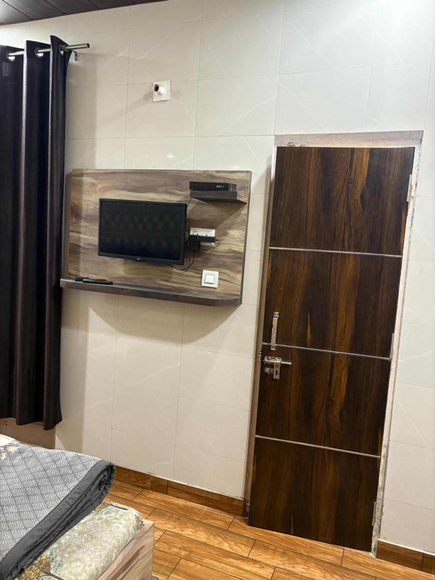 Dream Land Hotel Dżammu Zewnętrze zdjęcie